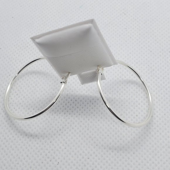 Silver 925 High Polished Hoop Earrings 1.5mm - Picture 11 of 11